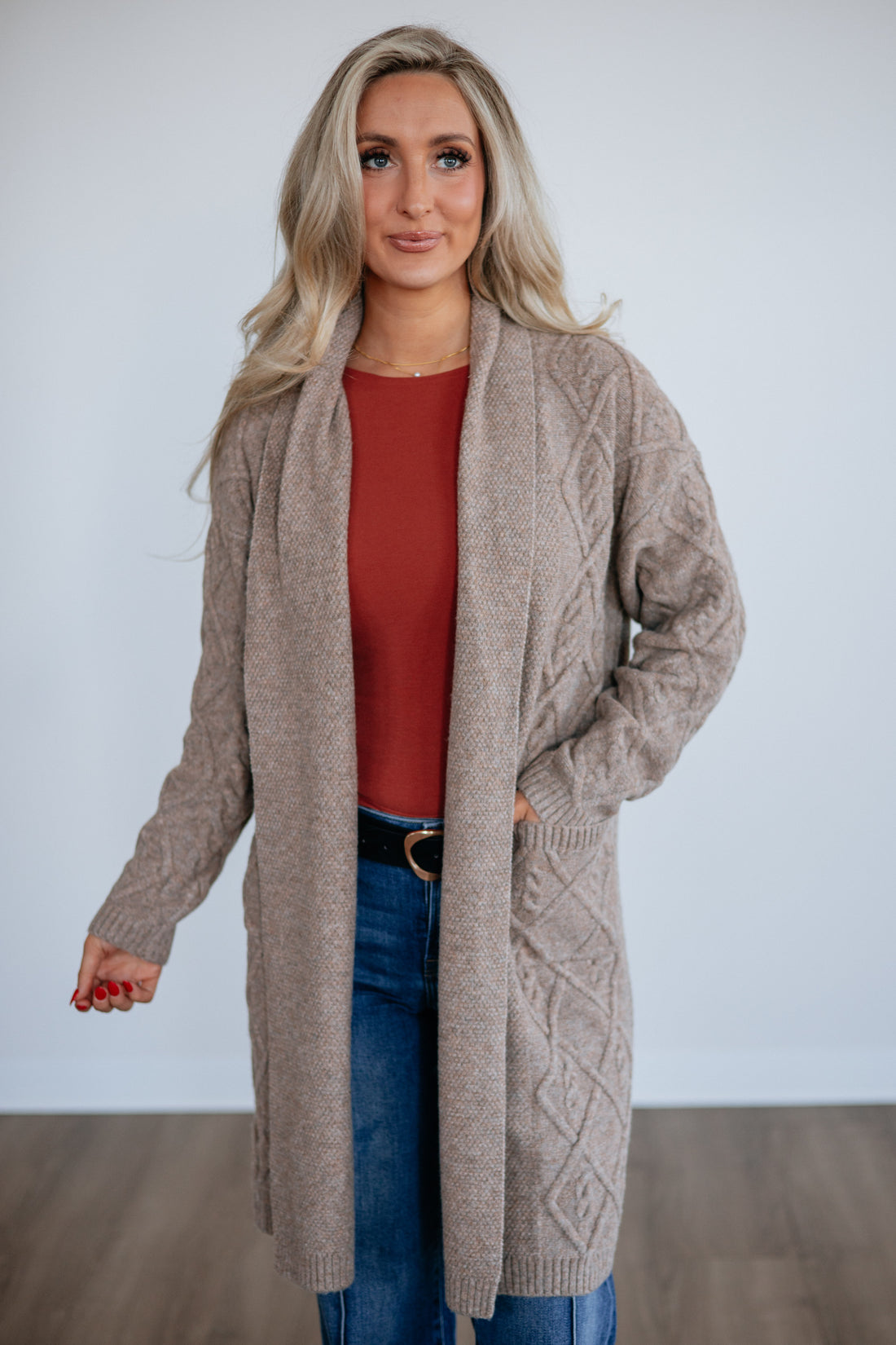 #color_taupe