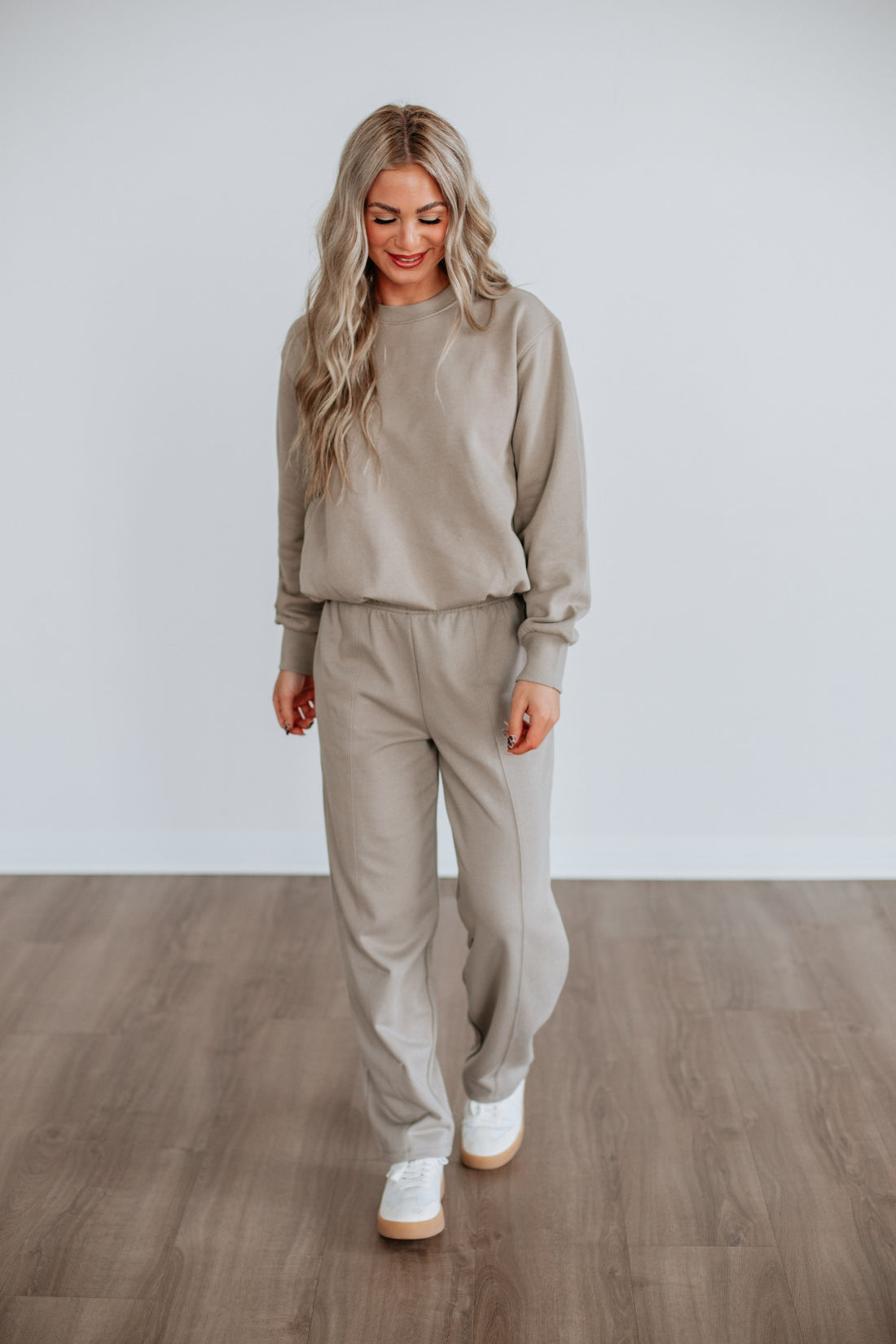 #color_taupe