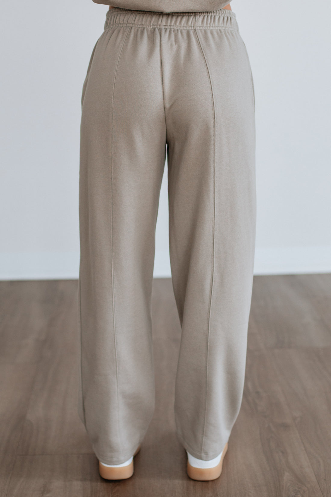 #color_taupe