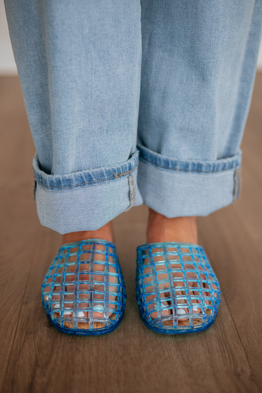 #color_electric-blue