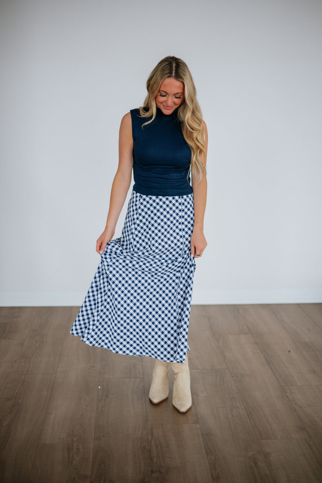 #color_navy