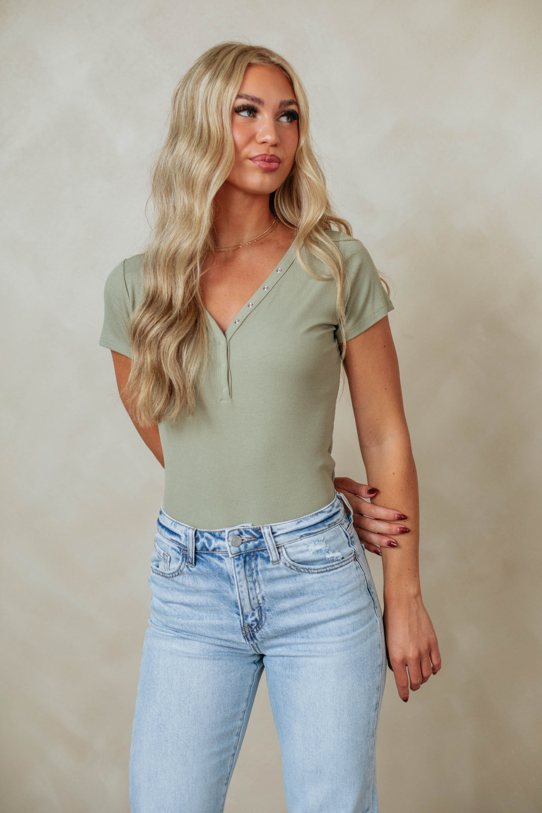 #color_light-olive